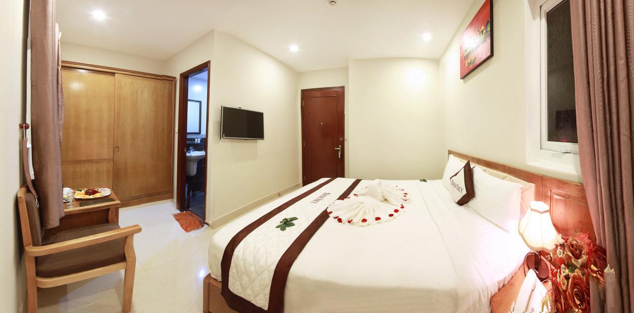 New Sky Hotel Da Nang Buitenkant foto